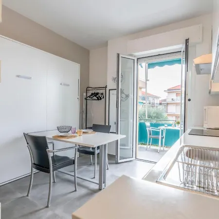 Studio Terrazzino Vista Mare By Interhome Appartement Ceriale