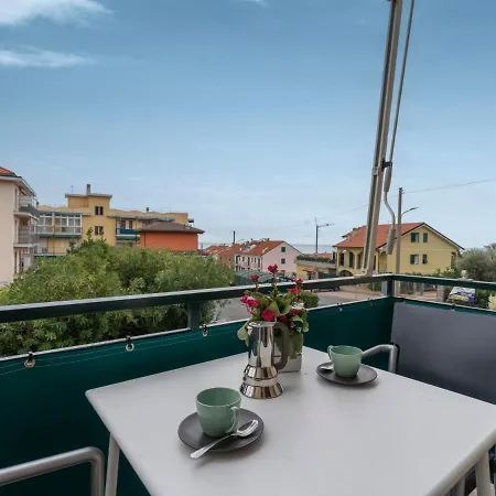 Appartement Studio Terrazzino Vista Mare By Interhome