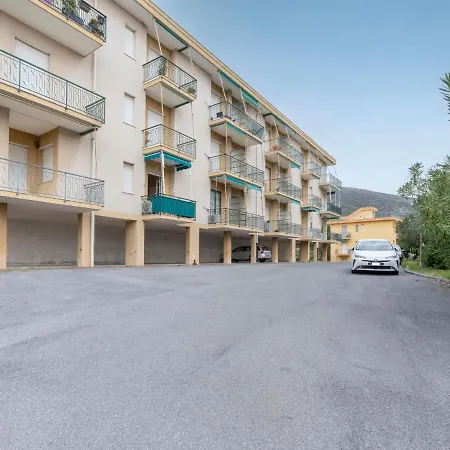 Studio Terrazzino Vista Mare By Interhome * Ceriale